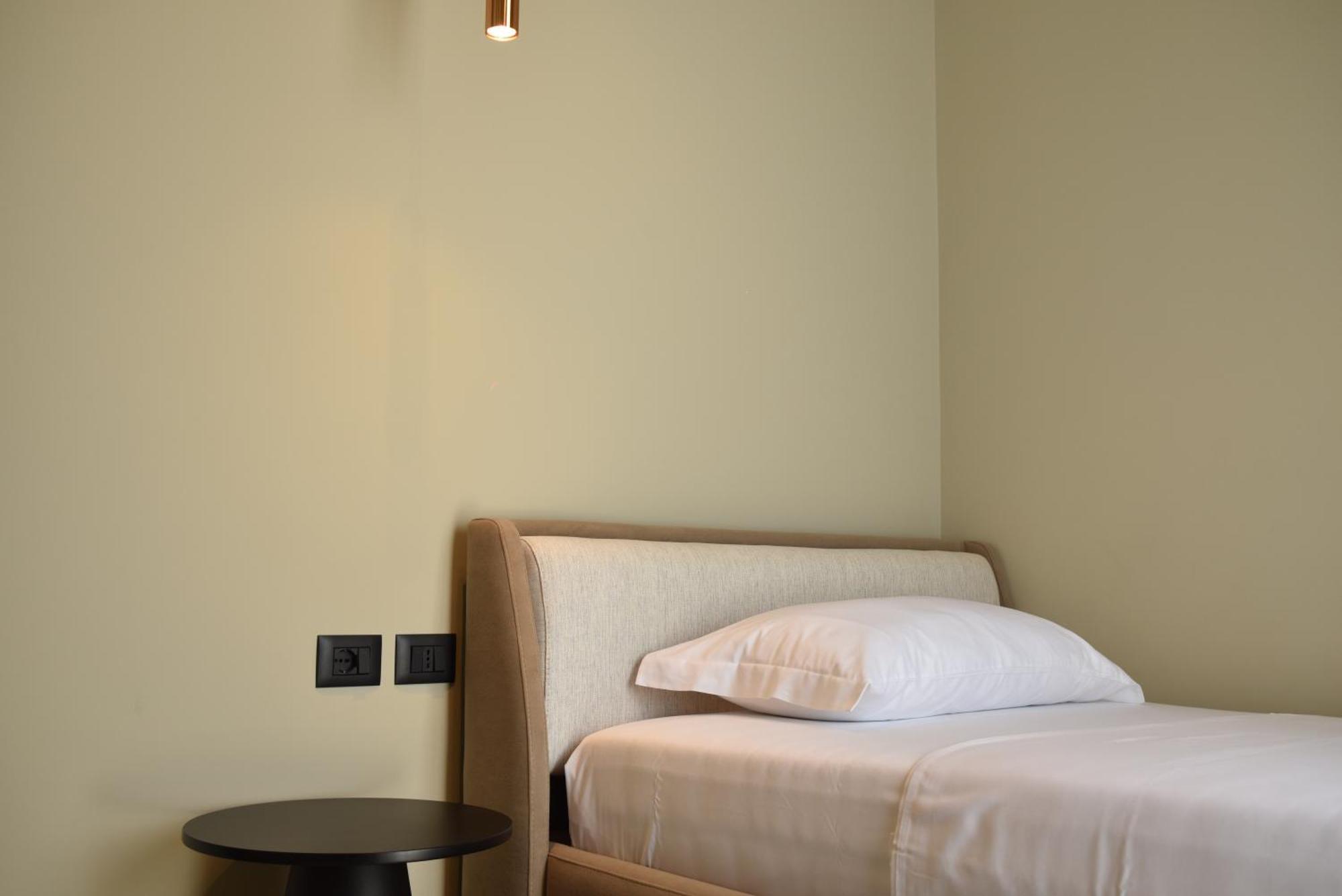 Nuna Hotel Radhimë 객실 사진